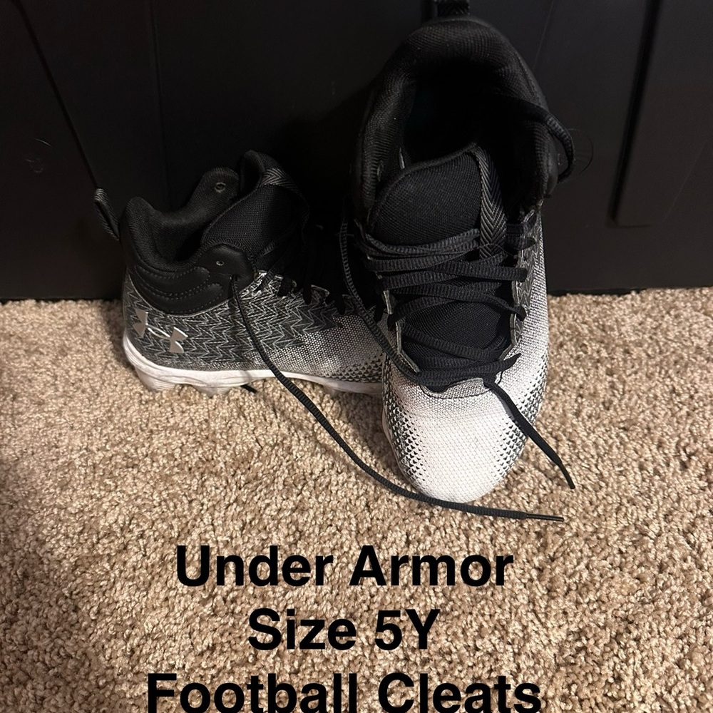 Under Armour Kids Black and White Football Cleats
